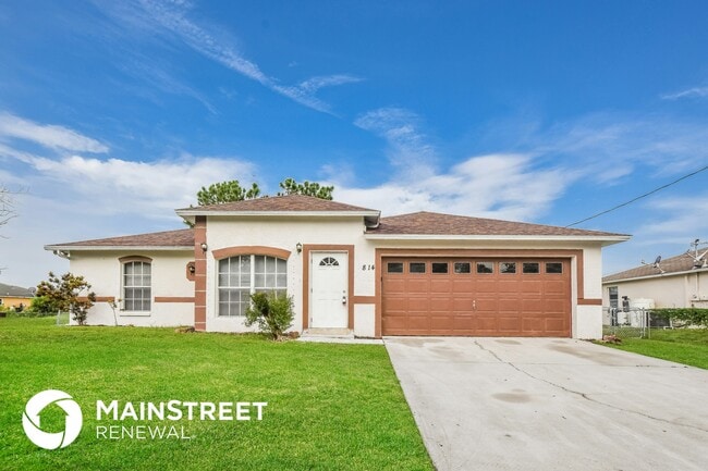 Building Photo - 814 Crystal Ave