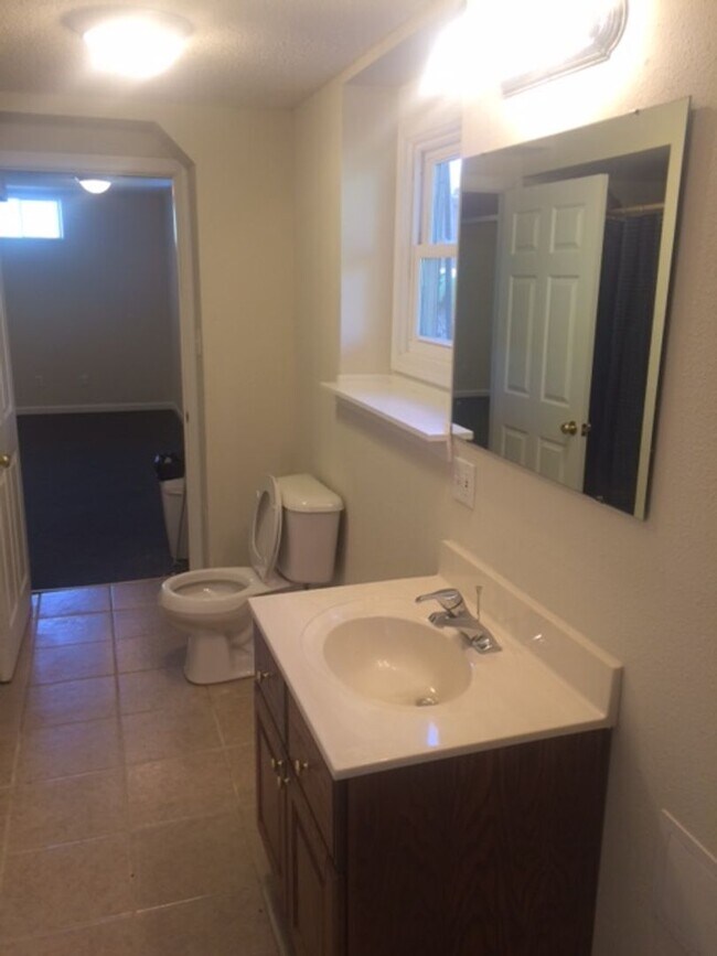 Foto del edificio - 3 Bed 2 Bath Home