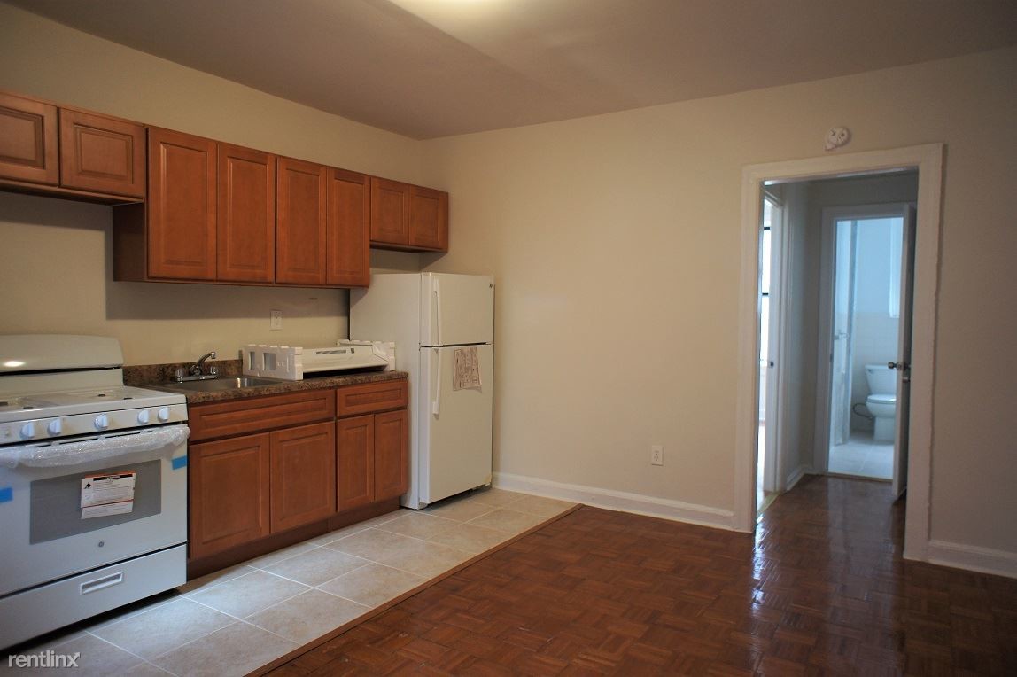 1 br, 1 bath - 5 Broadway Ter - 1 br, 1 bath  - 5 Broadway Ter