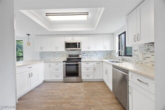 Building Photo - 4610 Chantelle Dr