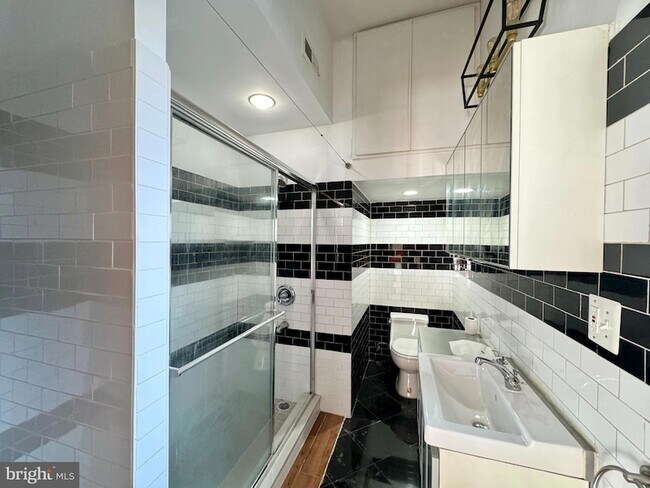 Foto del edificio - 1301-3 Vine Street Unit 3