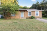 Primary Photo - 1415 Oakwood Dr