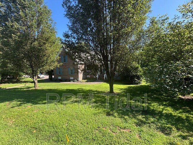 Building Photo - 4905 Burnley Dr