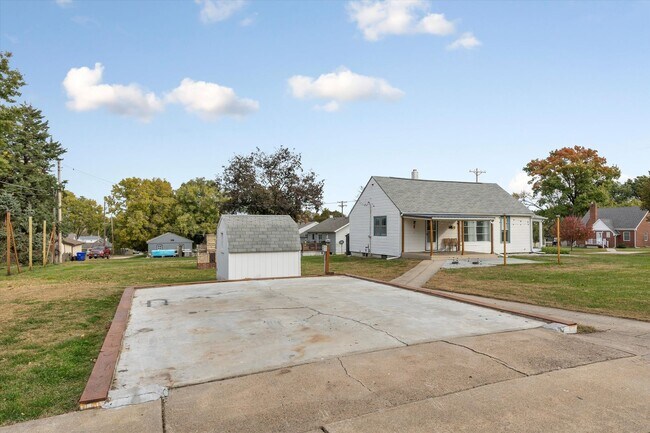 Foto del edificio - Home For Rent Papillion
