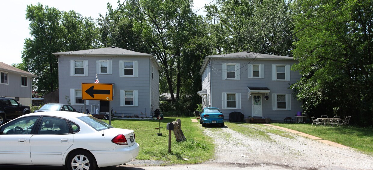 Building Photo - 811-813 E Seagrove Rd