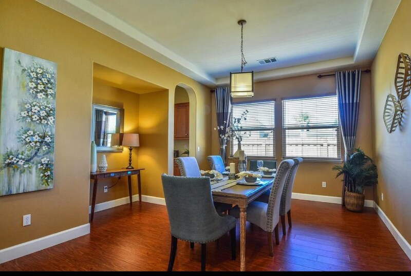 Foto principal - 6010 Corrin Way