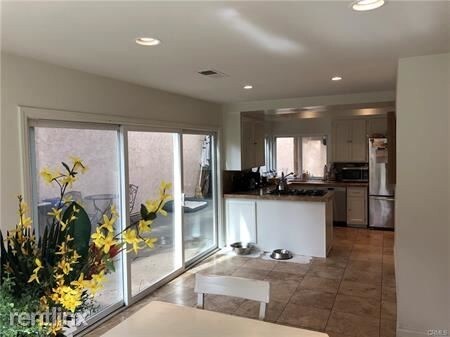 Building Photo - 3 br, 2 bath House - 327 Vista Suerte