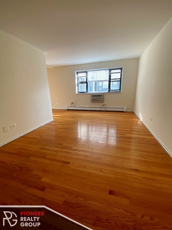 Foto del edificio - 6725 N Sheridan Rd