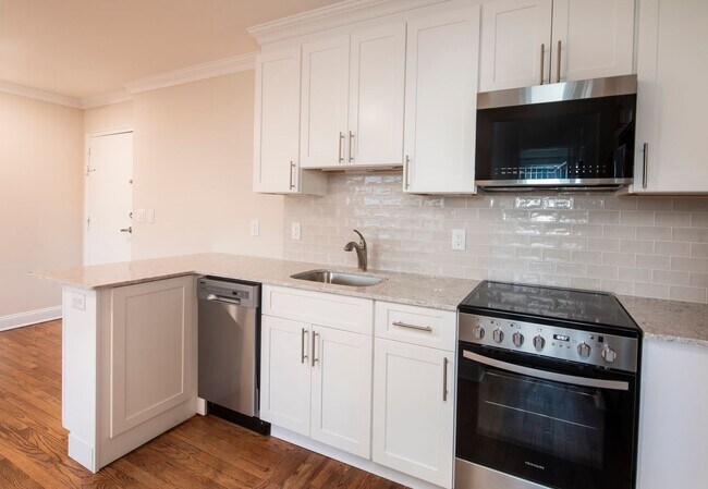 Interior Photo - The Parkview at Polifly