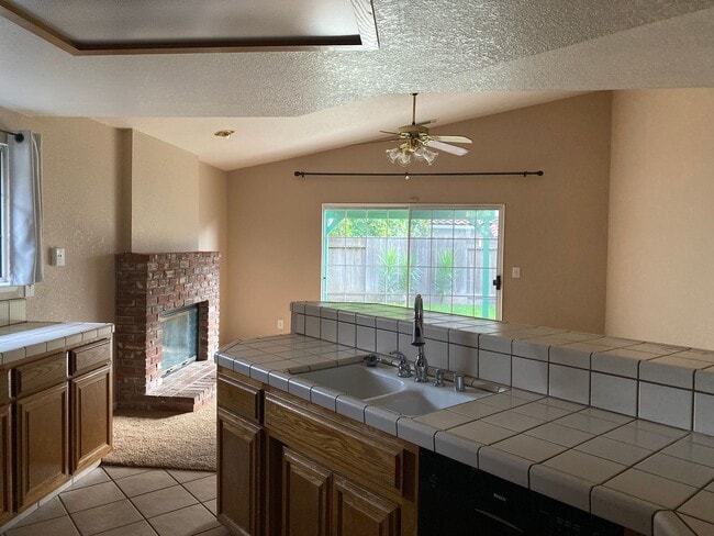 Building Photo - Coming Soon!