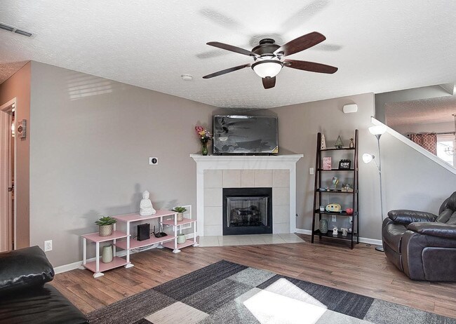 Foto del edificio - 8710 Prairie Frost Ln