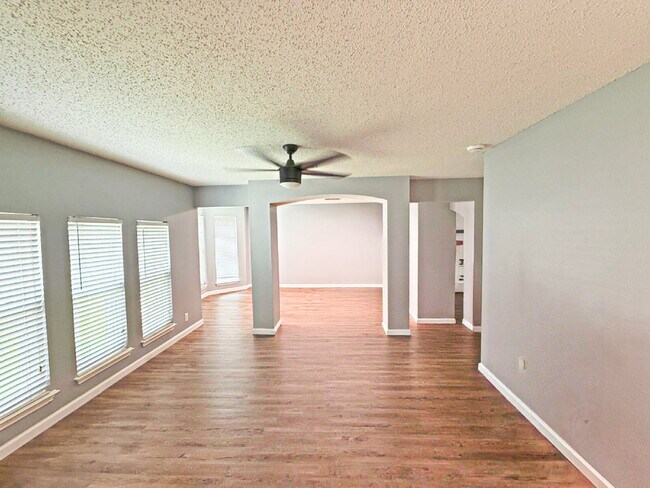 Foto del edificio - 1302 Whitegate