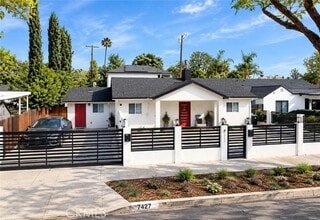 Building Photo - 8216 Encino Ave
