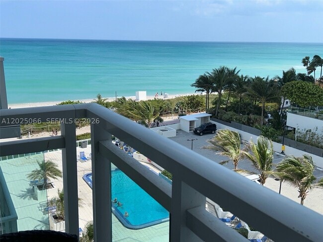 Building Photo - 6917 Collins Ave