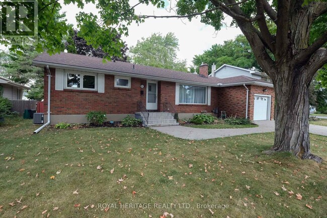 Photo du bâtiment - 40 Rosewood Ave
