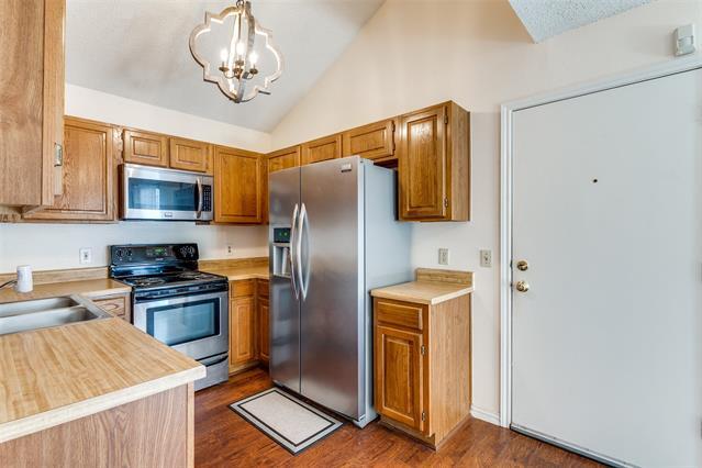 Foto del edificio - 7304 Blackthorn Dr
