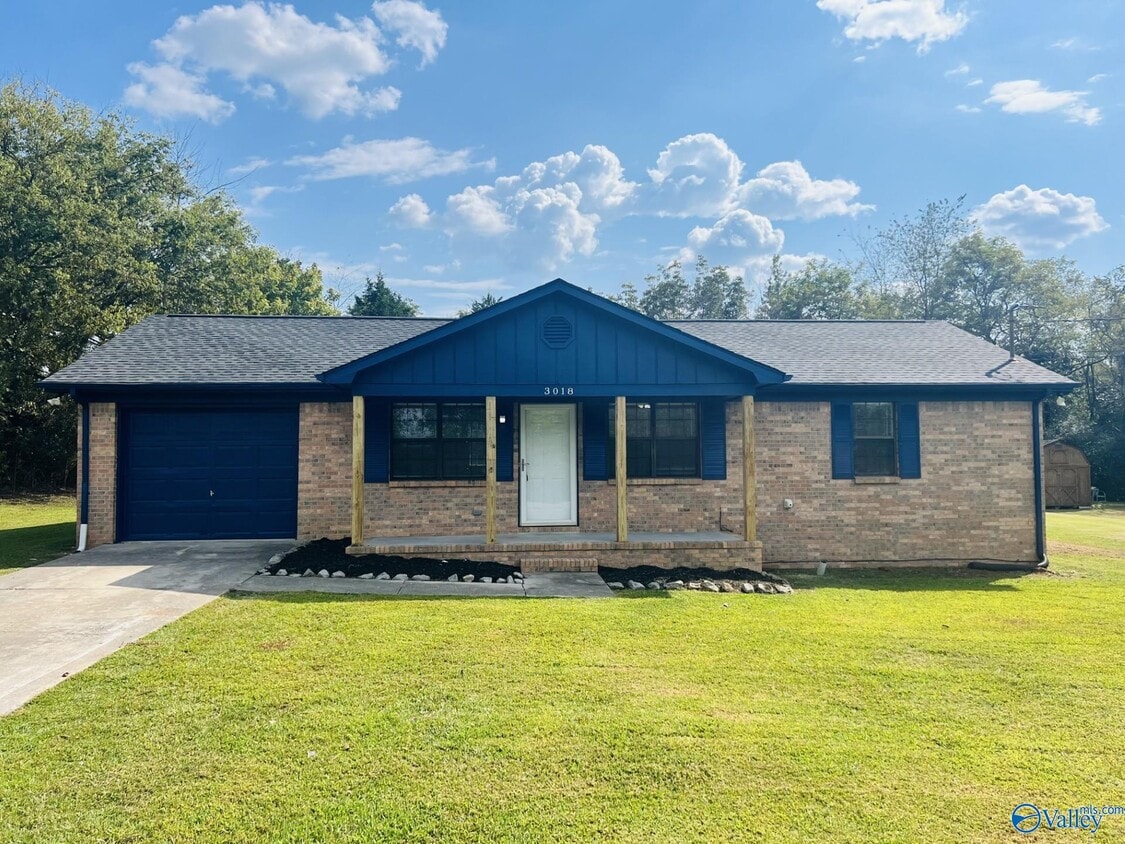 Foto principal - 3018 Charity Ln