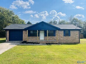 Building Photo - 3018 Charity Ln