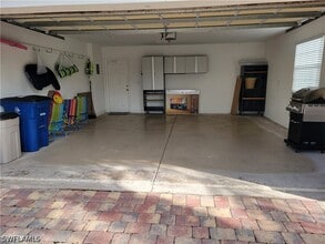 Building Photo - 28209 Jeneva Way