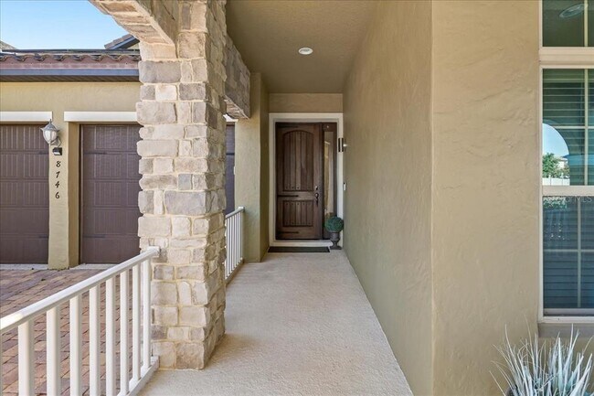 Building Photo - 8746 Crescendo Ave