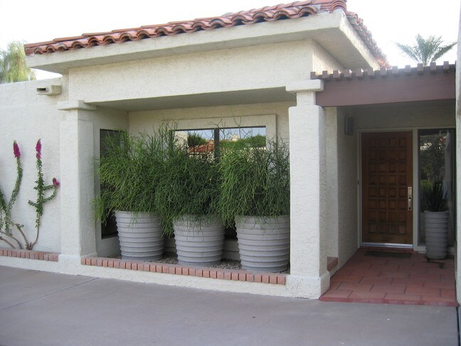 Foto del edificio - 4819 N 35th Pl