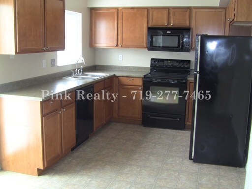 Building Photo - 653 Autumn Pl