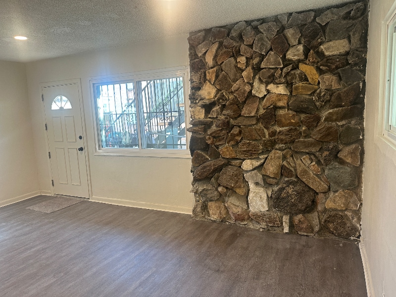 Photo - 1205 W 97th St (Los Angeles, CA)