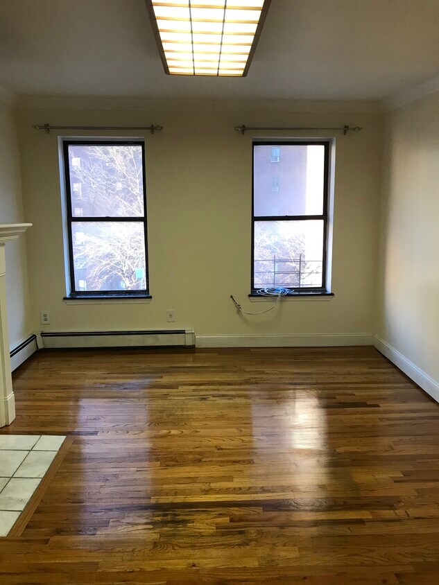 Foto principal - 379 1st Ave