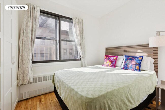 Foto del edificio - 205 E 89th St