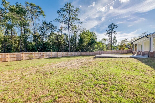 Foto del edificio - Like-New 4BR, 2.5BA Home with Privacy Fenc...