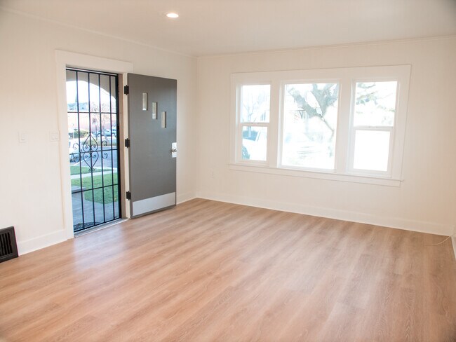 Foto del edificio - 420 Main St