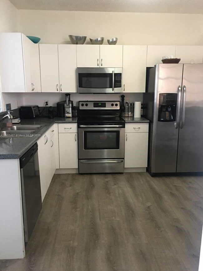 Foto del edificio - 3870 San Simeon Cir