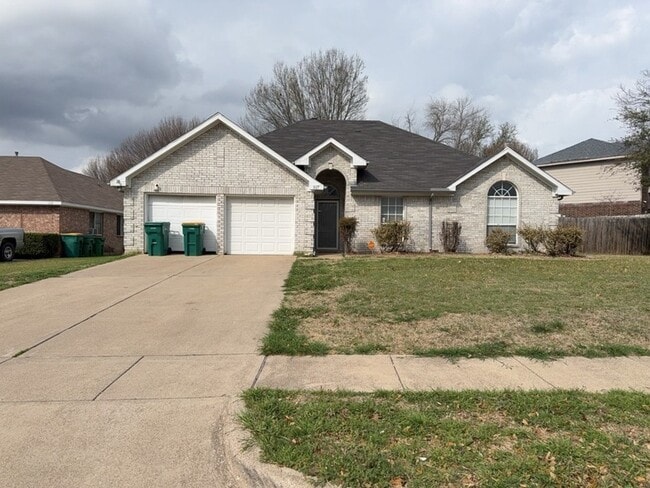 Photo - 317 Oak Meadow Ln House