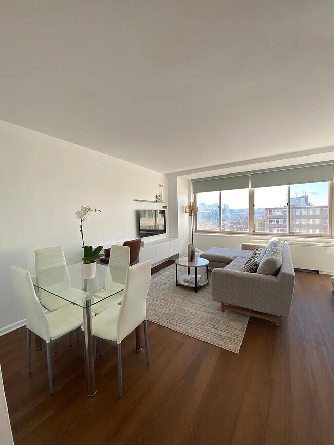 Foto del edificio - 922 24th St NW