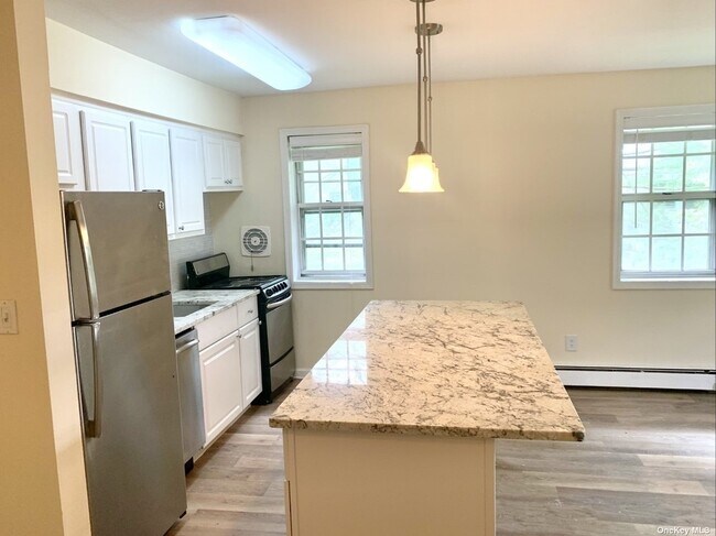 Foto del edificio - 75 Lamplighter Ln