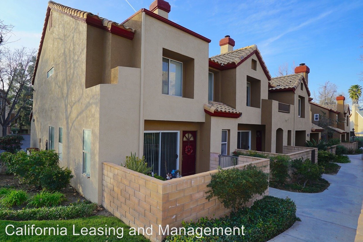 Foto principal - 22641 Copper Hill Dr