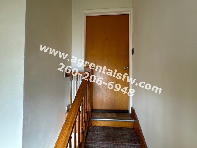 Foto del edificio - 1002 Columbia Ave
