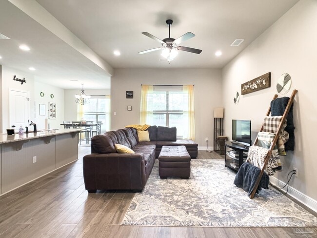 Building Photo - 12385 Another Way