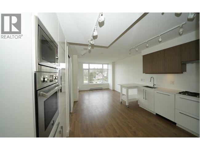 Building Photo - 188 Agnes St