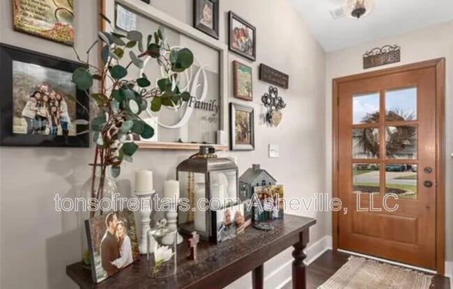Building Photo - 108 Sandpiper Ct