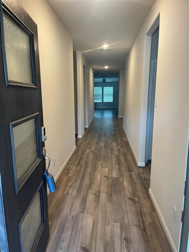 Foto del edificio - 1203 Muscadine Hollow Ln