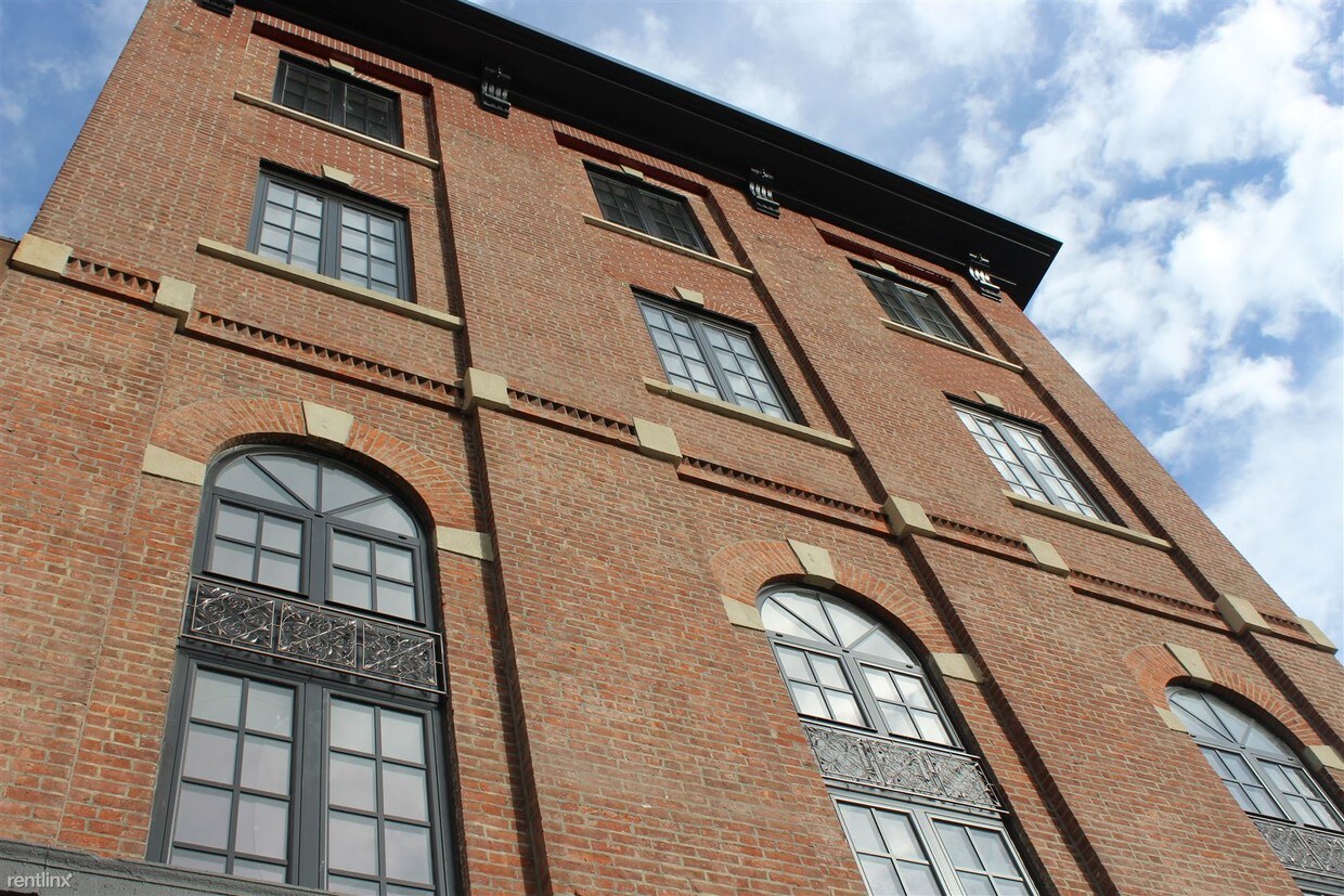 Foto principal - 969 Bedford Ave