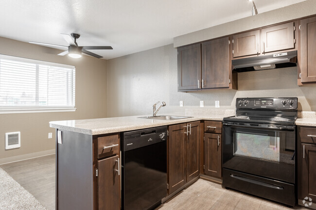 1BR, 1BA - 774 SF - Fieldstone Apartments