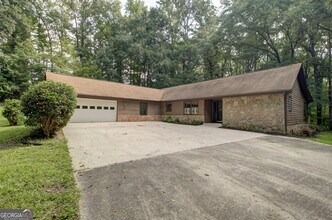 Building Photo - 115 Westbourne Dr