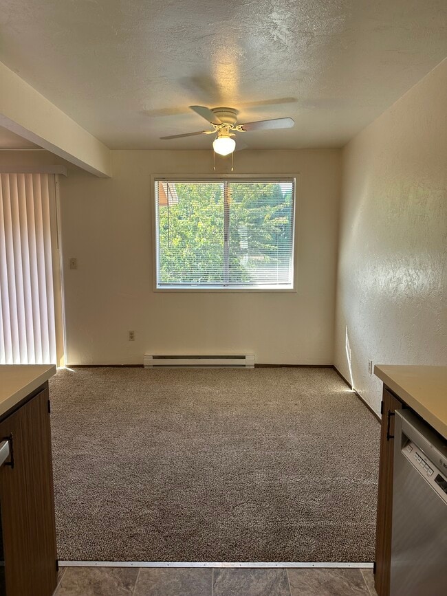 Foto del edificio - Chandelle Apartments