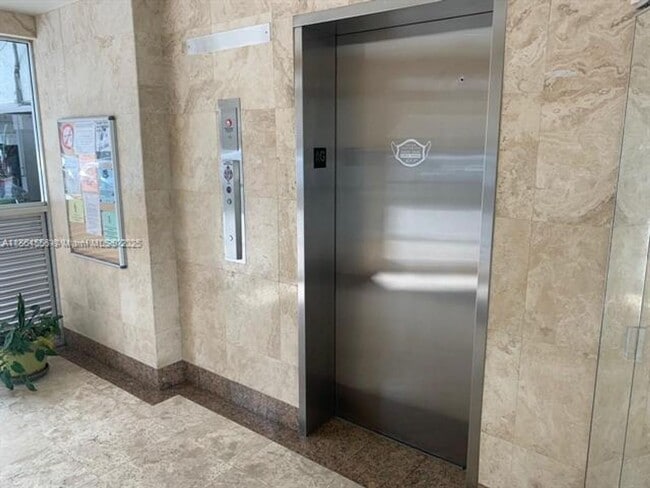 Foto del edificio - 1345 West Ave