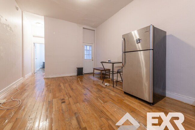 Foto del edificio - 441 Wilson Ave