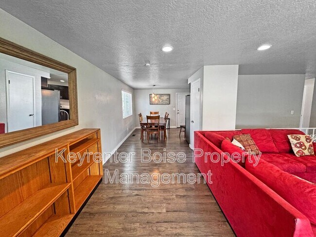 Building Photo - 5603 Centerbrook Dr