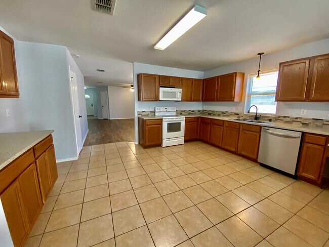 Cocina - 8014 Stowe Springs Ln