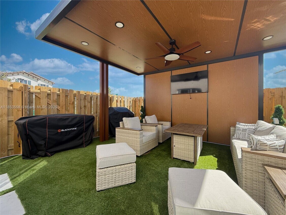 Foto principal - 12373 NW 24th Pl